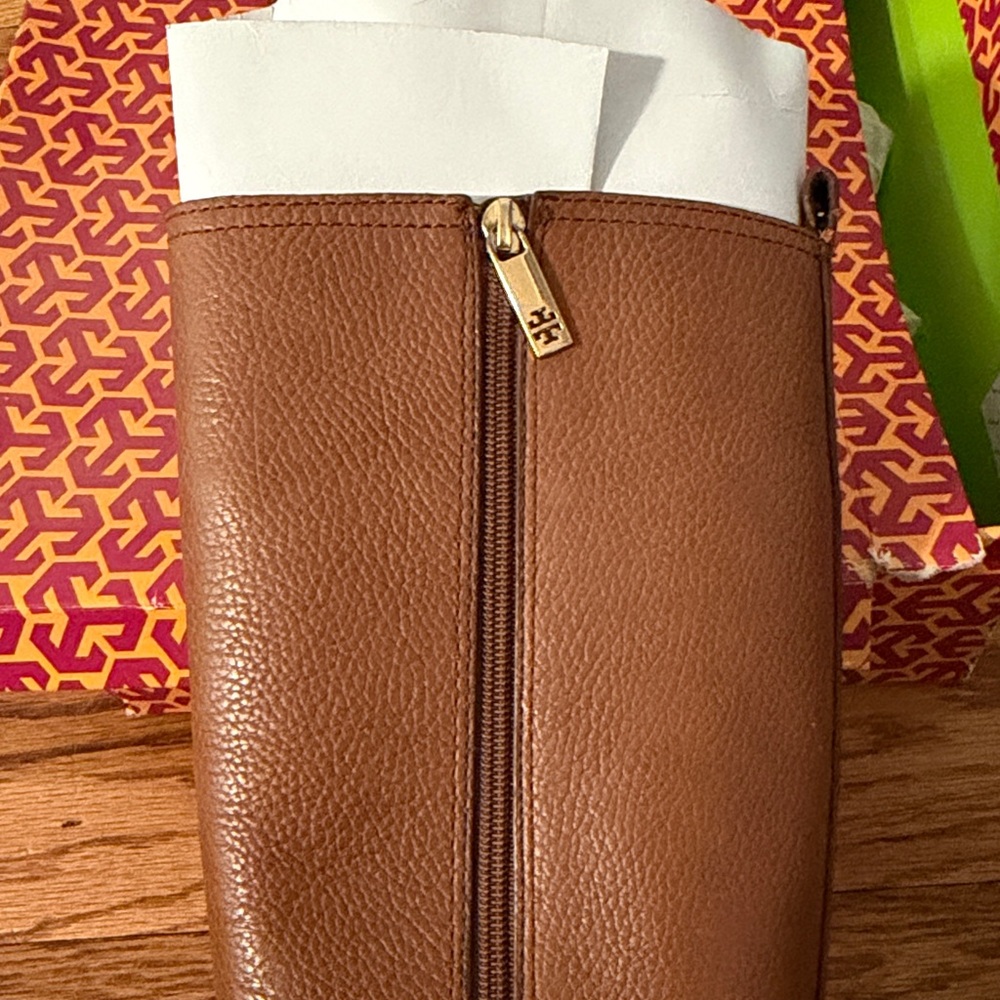 Tory Burch - Amanda Riding Boots in Almond Tumbled Leather - Size 9 - Picture 12 of 13